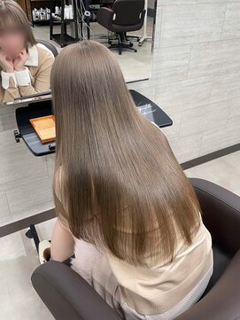 イートンクロップガーデン(Eton Crop Garden) ダブルカラー/ハイトーンカラー/ミルクティーグレージュ