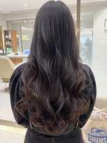 ピークアブー 銀座中央通り(PEEK-A-BOO) ロングレイヤーカットリバースカールアレンジ
