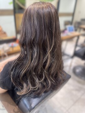 ケンジ 南林間(KENJE) デザインカラー×髪質改善トリートメント【南林間駅】