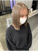 ハイライトカラーミルクティーベージュレイヤーカット