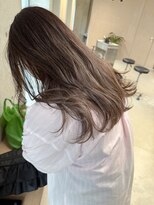 エウペ 渋谷(WEUPE)&nbsp;斜めバング/グレージュカラー/デザインカラー/シルキーベージュ