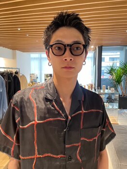 ネイビー チャムズ 久留米(NAVY chums)の写真/ONもOFFもキマる。大人のメンズスタイルはNAVYへ!