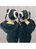 ベルグロー 北新地(BELLEGROW)&nbsp;ツインお団子ハーフアップ・ペア｜梅田・北新地ヘアセット
