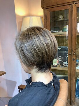 美容室 フィックス ショートボブ【戸塚】