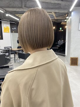 キラ 原宿(KILLA) 黒髪カタログ/グレーベージュ/レイヤーロング/アッシュカラー