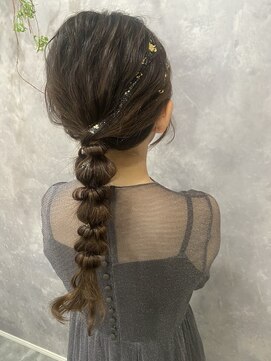 スリー(THREE) ヘアセット