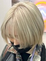 ウィコ 新宿(WICO)&nbsp;pailbeige [新宿駅/切りっぱなしボブ/エアリーロング]