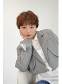 ニュアンスパーマショートボブツヤ髪スタイル