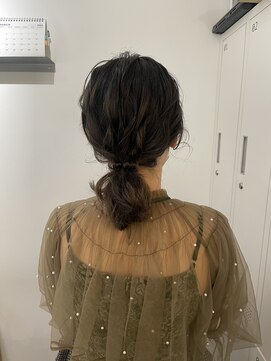 ユニック ウメダ(unique UMEDA) ローポニー／梅田／20代／30代