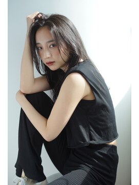 ルフュージュ バイ プロデュース 相模大野店(Refuge by Produce) 暗髪/レイヤーカット/長めバング