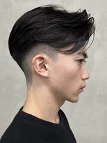 ニコ トウキョウ 渋谷(nico TOKYO)&nbsp;刈り上げセンターパートテーパーフェードカットニュアンスパーマ