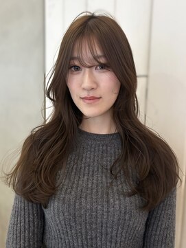 アトロ(Atoro) 梅田/レイヤーカット/ベージュ/透明感カラー