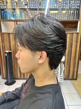 クオリス 上板橋店(QUALIS) ◎社会人向けカットフェザーショート毛流れ