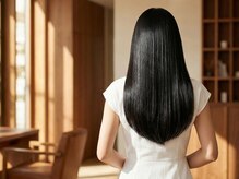 【技術】髪の芯まで水分で満たす「保水ケア」。ぷるんと潤う大人の柔らか美髪へ