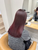 アンドカオマワリカットファム(Fann.)&nbsp;髪質改善 トリートメント 赤髪 ストレート 前髪 顔まわり 艶髪