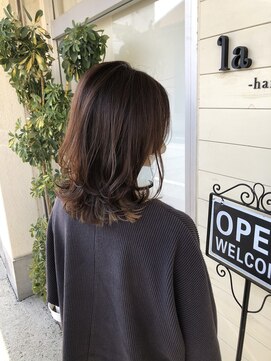 ラピッツヘアデザイン(la Pitt's hair design) インナーカラー×くびれミディアム