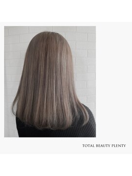 トータル ビューティー プレンティー(total beauty Plenty) ホワイトミルクティーカラー
