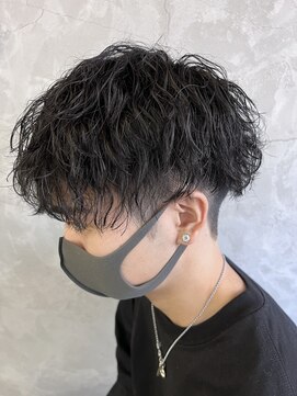 ウシワカマルイースト(ushiwakamaru East) 大人気のツイストスパイラルパーマ