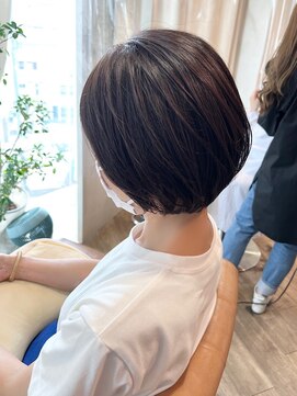 マカナ(makana) シンプルショートボブ