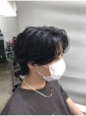 ニュアンスセンターパート(刈り上げツーブロック黒髪パーマ)