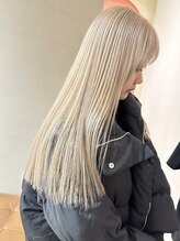 《*鏡を見る度、髪の艶に癒される*》ハイトーンでもダメージを感じない、ベージュダブルカラー*[ブリーチ]