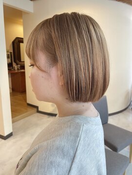 ブリッツ レボ(BLITZ-REVO) 透明感抜群！ベージュカラー！