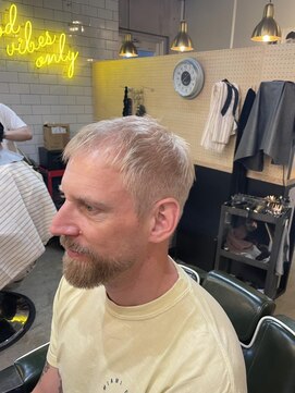 フランクスバーバーリザーブ 人形町店(FRANK’S BARBER RESERVE) フェードクロップスタイルS