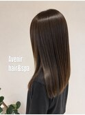 グロッシーストレート