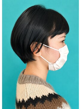 トゥットヘアー(Tutto hair) ナチュラル柔らか丸みショートカシスブラウンミニマルボブ30代