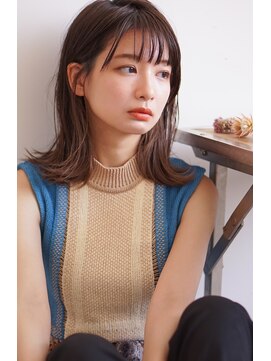 ルエ(rue) シースルーバング×外ハネスタイル