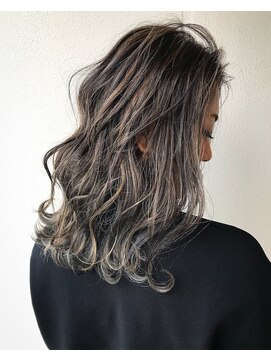 トリート 南行徳本店(TREAT) アッシュ×ハイライトグラデーション