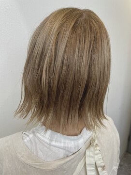 セラ(SERA) ミルクティーベージュ