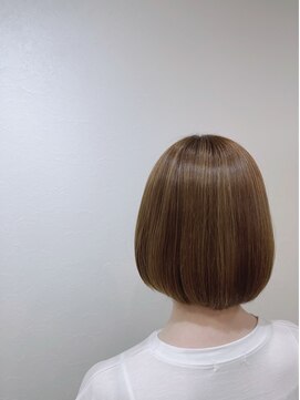 リボロ(Rivoro) 透明感◎アッシュカラー