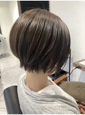 ショートボブ