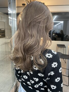 ラ キング(LA KING) ミルクグレーベージュ × レイヤーロング