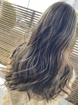 リアン 徳重店(Rian) 透明感カーキグレージュ