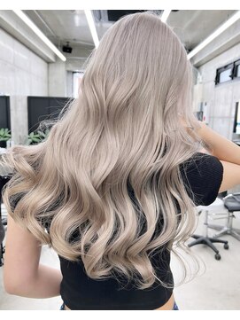 リノート バイ エゴル 名古屋(LINOET by ENGOL) 【LINOET 名古屋】佐藤まいら　ホワイトベージュ