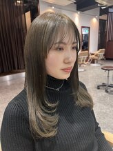 グラフィーサッポロ(Graphy sapporo) オリーブベージュ 顔周りレイヤー 艶髪
