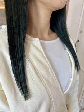 ジール(zeal) くすみカーキカラー