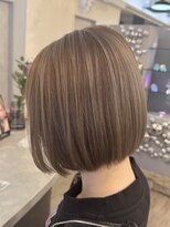 ヴィサージュバスク(VISAGE ba.s.k)&nbsp;ハイライトで作る透明感カラー