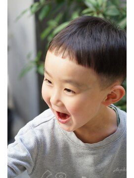 ベロニカ 【キッズカット】前髪ぱっつん×丸みマッシュで可愛さUP☆