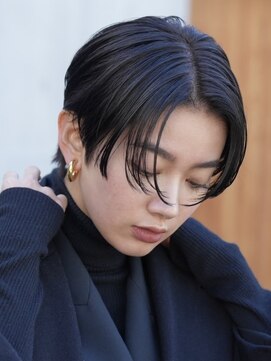 エリマ 横浜西口(elima) 横浜西口顔周りレイヤーカットくびれヘア切りっぱなしボブ30代