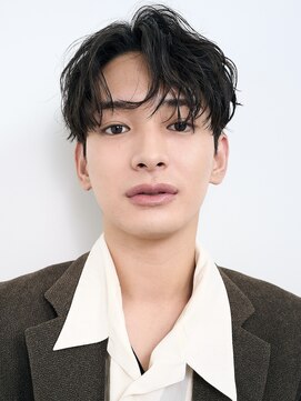 ロンドアンメゾン 原宿(Lond un Maison.) men's/メンズ/ダウンパーマ/黒染め/韓国/顔周り/フェード/原宿