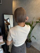 アイドット(i.)&nbsp;切りっぱなしボブ