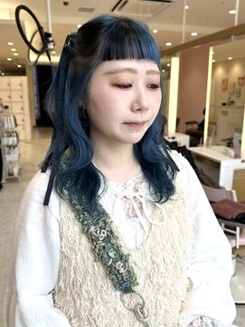ビビディ バビディ ブー 河原町三条店(Bibbidi.bobbidi.boo) *デザインカラーヘアアレンジターコイズブルー