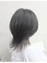 ノミネーション(Nomination) ミディアムウルフ×インナーカラー×オリーブアッシュ♪