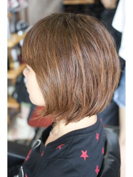 オーバーキャプテンネイキッド(OVER CAPTAIN NAKED) 癖毛対応♪素材を生かしたニュアンスボブ×柔らかライムカラー