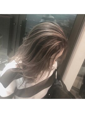 リリ(Riri) グレージュエモピ