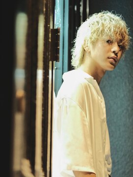 ダグラスヘア サウスサンズ 岐阜 茜部(Douglas hair South sun's) ゴールドラッシュツイスト