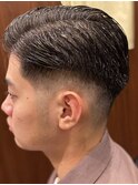 七三分けbarber style